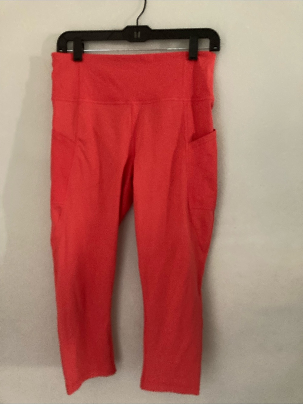 GAP Coral GapFit Blackout Technology Active Top